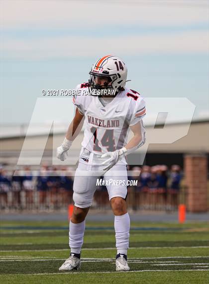 Thumbnail 1 in College Station vs. Wakeland (UIL Football 5A Regional Semifinals) photogallery.