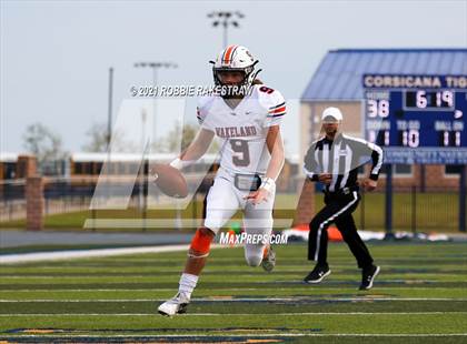 Thumbnail 3 in College Station vs. Wakeland (UIL Football 5A Regional Semifinals) photogallery.