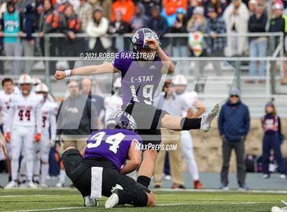 Thumbnail 3 in College Station vs. Wakeland (UIL Football 5A Regional Semifinals) photogallery.