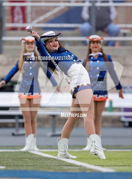 Thumbnail 3 in College Station vs. Wakeland (UIL Football 5A Regional Semifinals) photogallery.