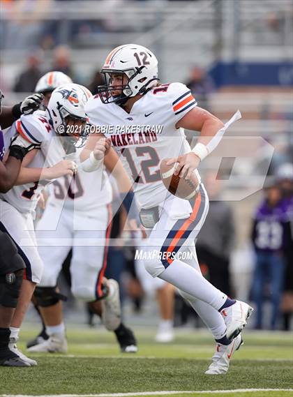 Thumbnail 2 in College Station vs. Wakeland (UIL Football 5A Regional Semifinals) photogallery.