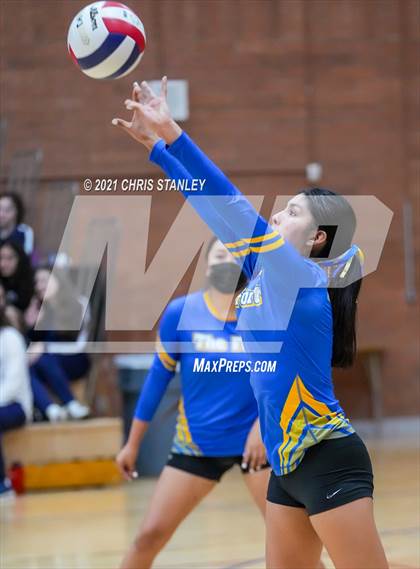 Thumbnail 1 in Desert Christian @ Fort Thomas (AIA - 1A Playoffs Round 1) photogallery.