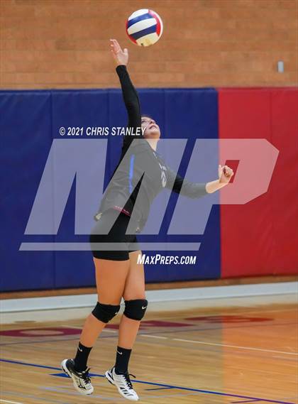 Thumbnail 1 in Desert Christian @ Fort Thomas (AIA - 1A Playoffs Round 1) photogallery.