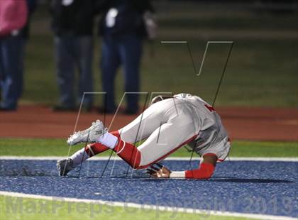 Thumbnail 2 in Boyd vs Plano photogallery.