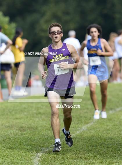 Thumbnail 1 in JV: Monroe Parker Invitational photogallery.