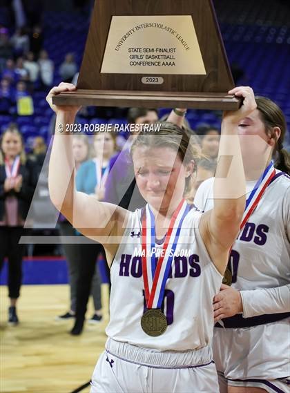 Thumbnail 1 in Boerne vs. Sunnyvale (UIL 4A Basketball State Semifinal Medal Ceremony) photogallery.