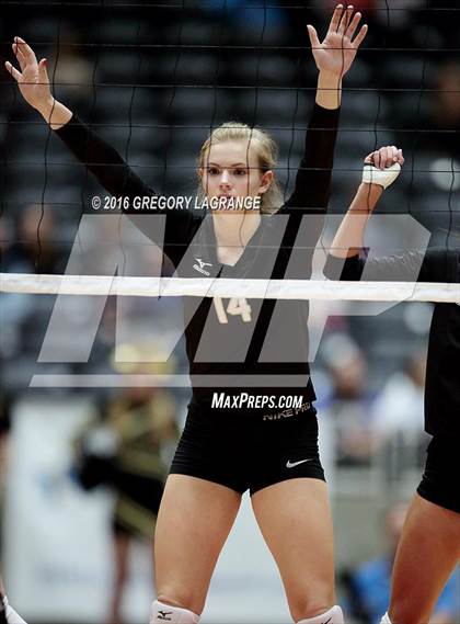 Thumbnail 1 in Amarillo vs. Cedar Park  photogallery.