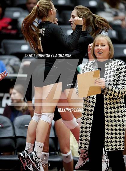 Thumbnail 1 in Amarillo vs. Cedar Park  photogallery.