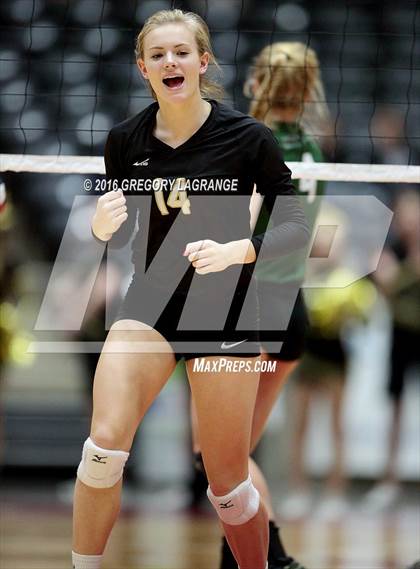 Thumbnail 1 in Amarillo vs. Cedar Park  photogallery.
