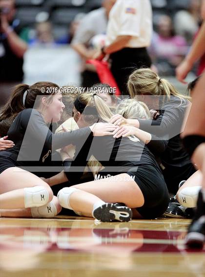 Thumbnail 1 in Amarillo vs. Cedar Park  photogallery.