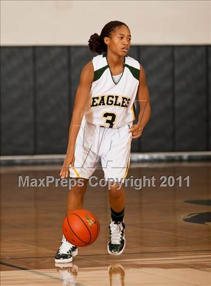 Thumbnail 1 in Klein Collins vs Cypress Falls (McDonald's Texas Invitational) photogallery.