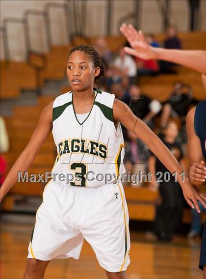 Thumbnail 2 in Klein Collins vs Cypress Falls (McDonald's Texas Invitational) photogallery.