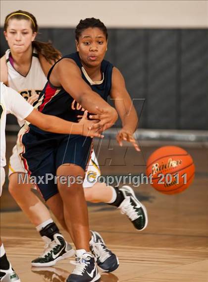 Thumbnail 3 in Klein Collins vs Cypress Falls (McDonald's Texas Invitational) photogallery.