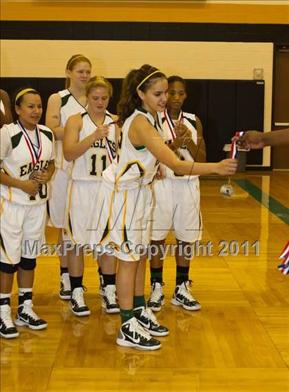 Thumbnail 2 in Klein Collins vs Cypress Falls (McDonald's Texas Invitational) photogallery.