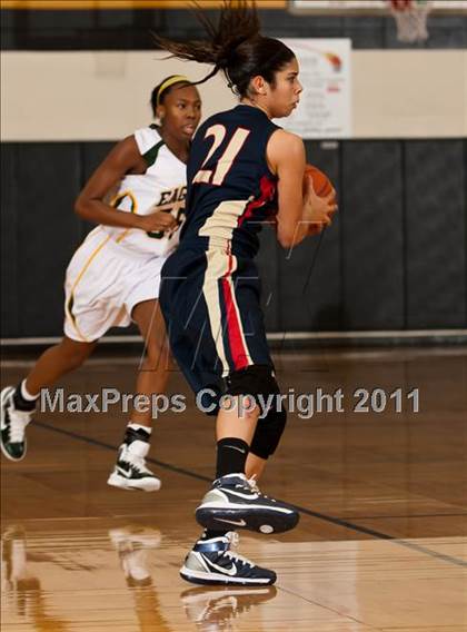 Thumbnail 2 in Klein Collins vs Cypress Falls (McDonald's Texas Invitational) photogallery.