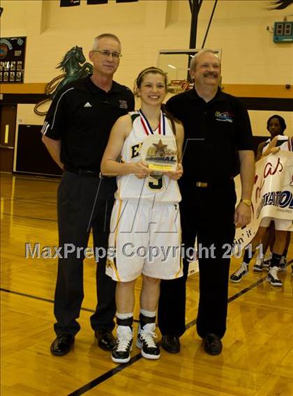 Thumbnail 2 in Klein Collins vs Cypress Falls (McDonald's Texas Invitational) photogallery.