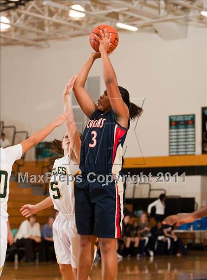 Thumbnail 1 in Klein Collins vs Cypress Falls (McDonald's Texas Invitational) photogallery.