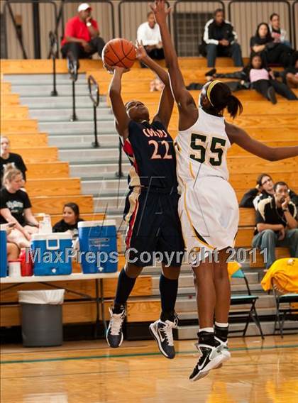 Thumbnail 2 in Klein Collins vs Cypress Falls (McDonald's Texas Invitational) photogallery.