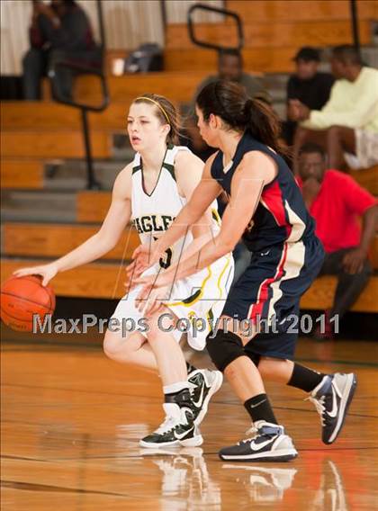 Thumbnail 2 in Klein Collins vs Cypress Falls (McDonald's Texas Invitational) photogallery.