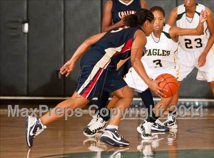 Thumbnail 2 in Klein Collins vs Cypress Falls (McDonald's Texas Invitational) photogallery.
