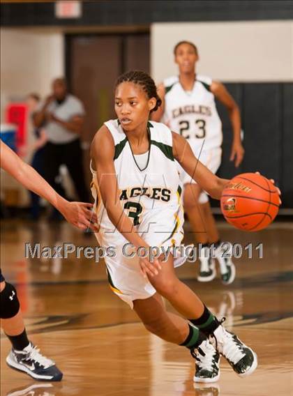 Thumbnail 3 in Klein Collins vs Cypress Falls (McDonald's Texas Invitational) photogallery.