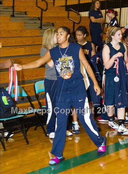 Thumbnail 1 in Klein Collins vs Cypress Falls (McDonald's Texas Invitational) photogallery.