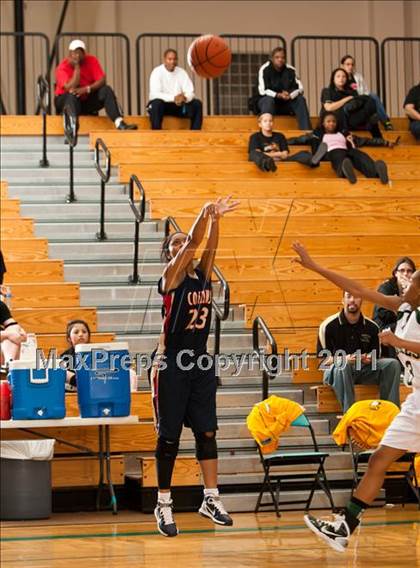 Thumbnail 3 in Klein Collins vs Cypress Falls (McDonald's Texas Invitational) photogallery.