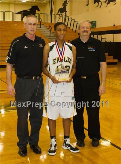 Thumbnail 1 in Klein Collins vs Cypress Falls (McDonald's Texas Invitational) photogallery.