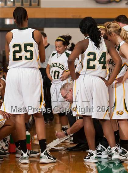 Thumbnail 2 in Klein Collins vs Cypress Falls (McDonald's Texas Invitational) photogallery.