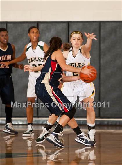 Thumbnail 3 in Klein Collins vs Cypress Falls (McDonald's Texas Invitational) photogallery.