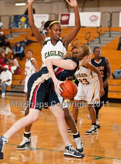 Thumbnail 3 in Klein Collins vs Cypress Falls (McDonald's Texas Invitational) photogallery.