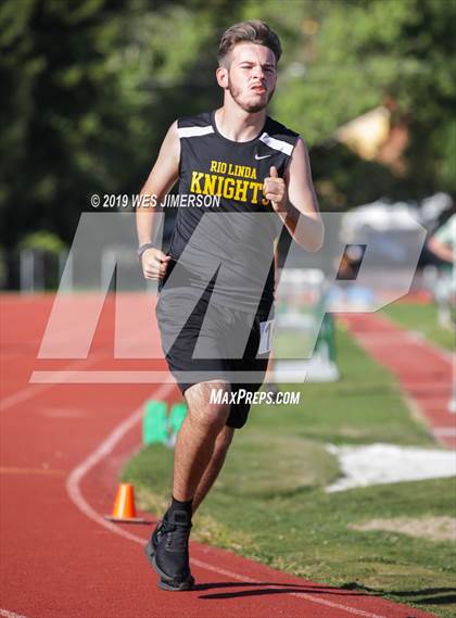 Thumbnail 2 in FVL Championship Trials (800 Meter & Long Jump) photogallery.