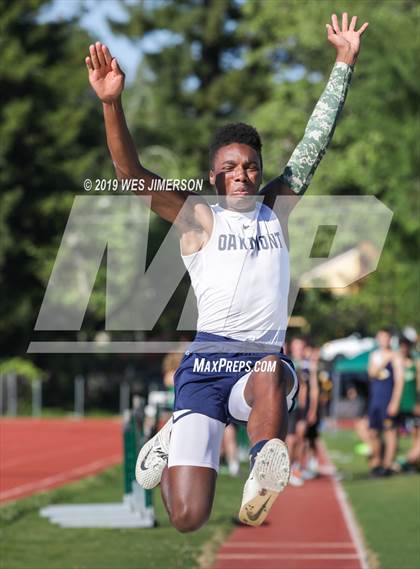 Thumbnail 1 in FVL Championship Trials (800 Meter & Long Jump) photogallery.