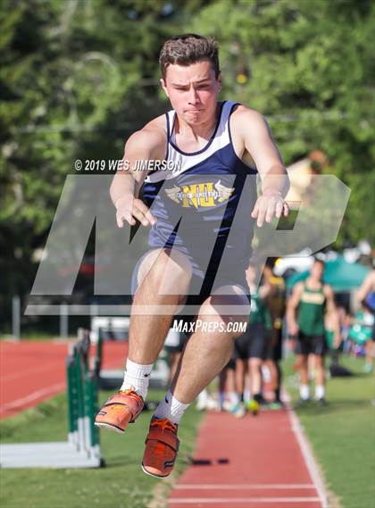 Thumbnail 2 in FVL Championship Trials (800 Meter & Long Jump) photogallery.