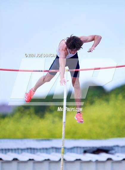 Thumbnail 2 in South Coast League Finals photogallery.