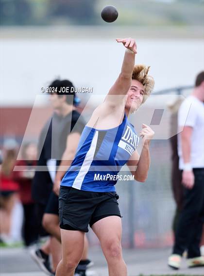 Thumbnail 2 in South Coast League Finals photogallery.