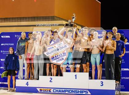 Thumbnail 2 in AIA State Finals D2 photogallery.