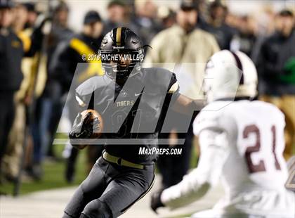 Thumbnail 2 in Prescott vs. Charleston (AAA 3A Final) photogallery.