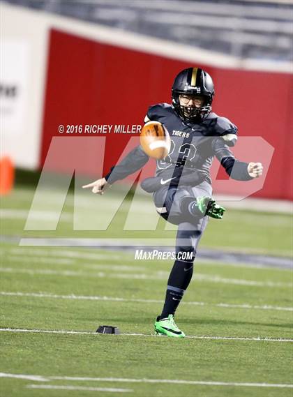 Thumbnail 3 in Prescott vs. Charleston (AAA 3A Final) photogallery.