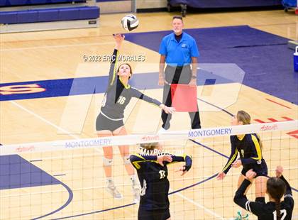 Thumbnail 3 in Victory Christian Academy vs. High Tech Mesa (CIFSDS D5 Championship) photogallery.