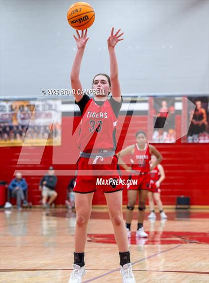 Thumbnail 2 in Cleburne County vs. Piedmont photogallery.