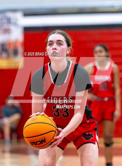 Thumbnail 2 in Cleburne County vs. Piedmont photogallery.