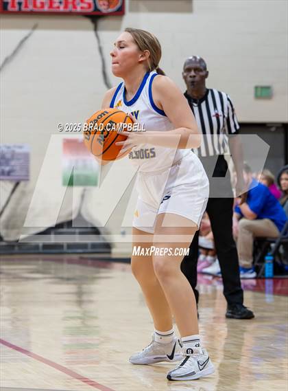 Thumbnail 2 in Cleburne County vs. Piedmont photogallery.