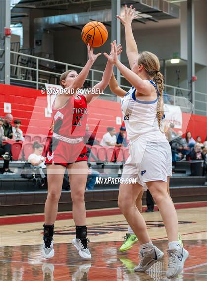 Thumbnail 2 in Cleburne County vs. Piedmont photogallery.