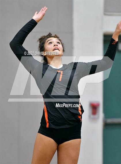Thumbnail 2 in Vacaville vs. Whitney (CIF SJS D2 Final) photogallery.