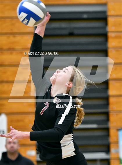 Thumbnail 1 in Vacaville vs. Whitney (CIF SJS D2 Final) photogallery.