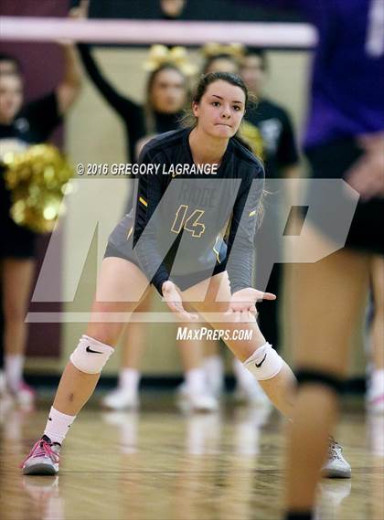 Thumbnail 2 in Paschal vs. Fossil Ridge  photogallery.
