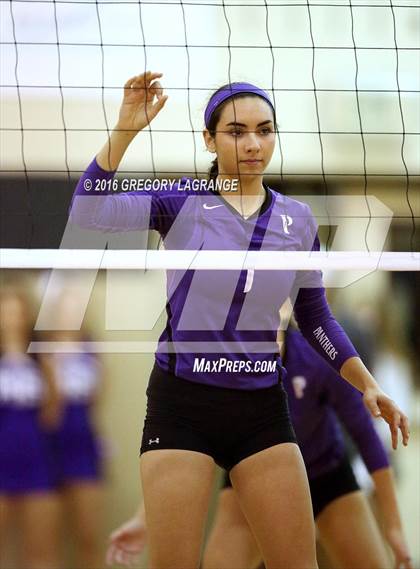 Thumbnail 1 in Paschal vs. Fossil Ridge  photogallery.