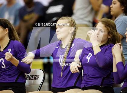 Thumbnail 2 in Paschal vs. Fossil Ridge  photogallery.
