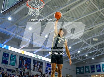 Thumbnail 2 in Slam Dunk Contest (City of Palms Classic) photogallery.